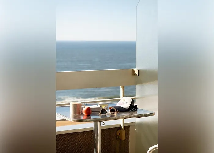 Nouvelle Vague Modern Ocean View W Balcony - Swimming Pool Apartman